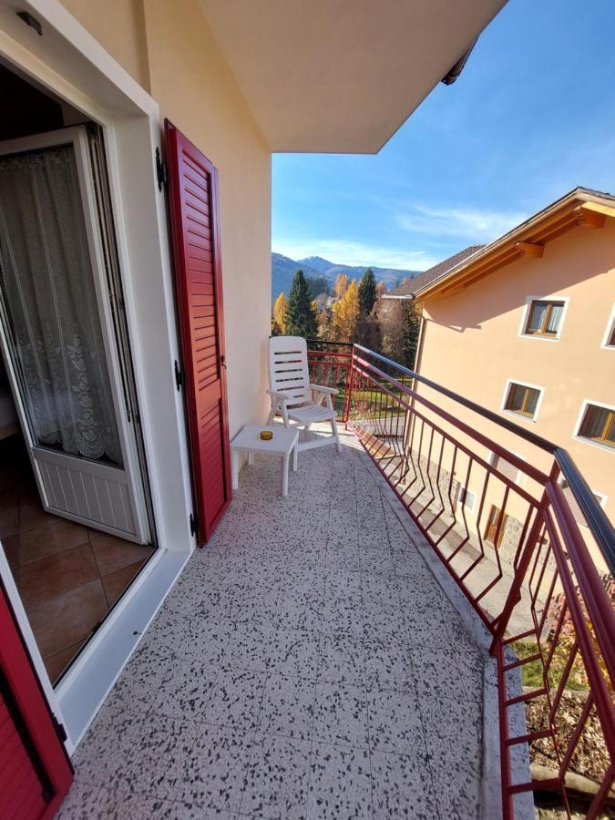 Bed & Breakfast Villa Maria Кавалезе Екстериор снимка