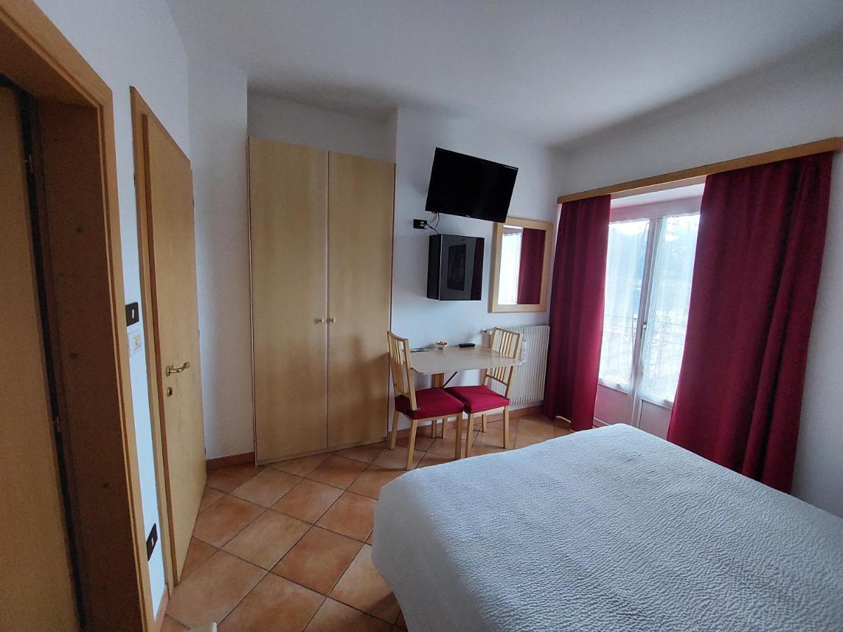 Bed & Breakfast Villa Maria Кавалезе Екстериор снимка